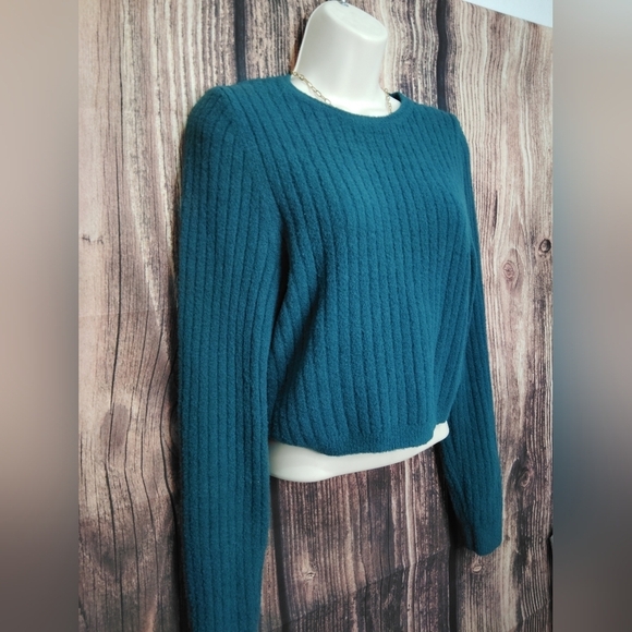 Express Women's Blue Sweater Cropped Size S - Picture 3 of 6